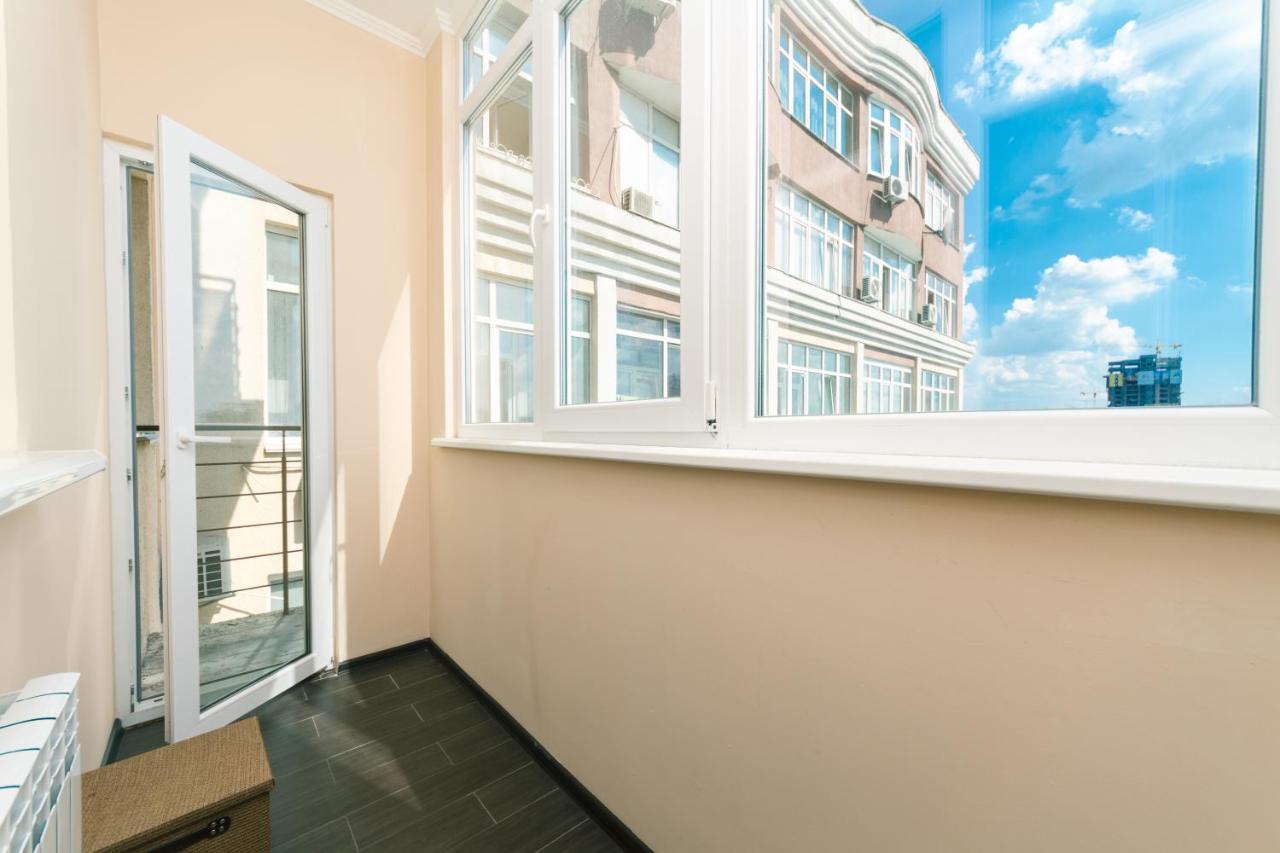 1К Люкс На Жилянская 118 Apartment Киев Екстериор снимка